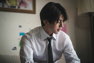 トッケビ　ぬいぐるみ　死神　イ・ドンウク 死神役を演じた『トッケビ～君がくれた愛しい日々～』はイ