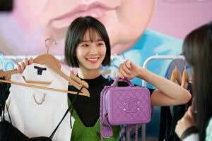 2PMジュノもカメオ出演！Netflix『セレブリティ』で描かれるインフルエンサーの光と闇、セレブたちの熾烈なバトルにハマる！の画像