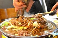 宮廷式の寄せ鍋、最上級ロースのプルコギ、そば粉100パーセント冷麺…Netflix『隣の国のグルメイト』に登場した高級韓食レストラン【韓流談義fromソウル】