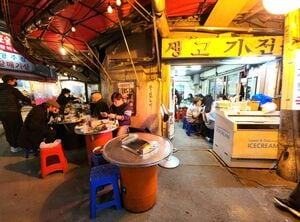 釜山グルメ＆観光を満喫してKTXでソウルへ。夜の鍾路3街で焼肉カルギメサルを食べる！最新「ソウル・釜山・大阪　三都物語」〈4〉【チョン・ウンスクの韓流談義fromソウル】の画像