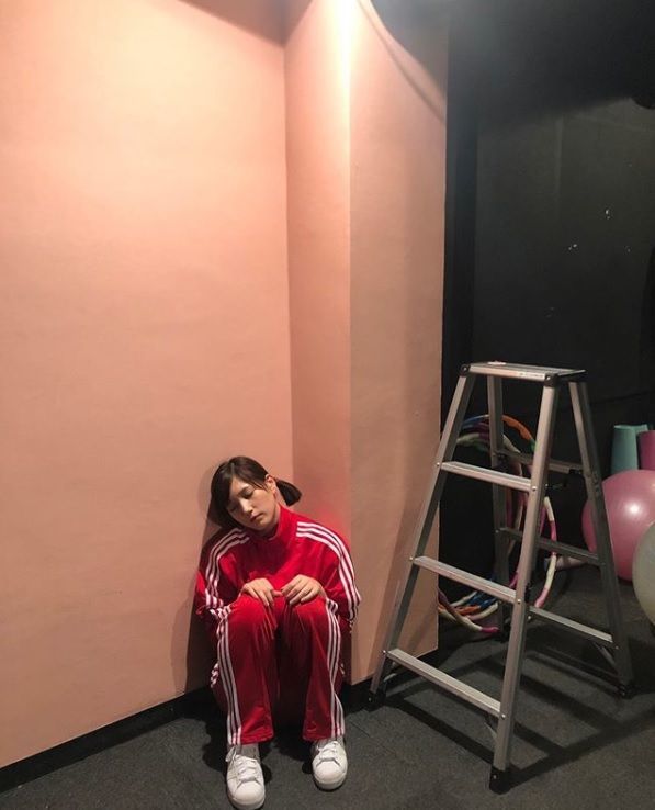 本田翼、ジャージ姿の“グッタリ画像”公開も「マッスルすごい」とアニソンを絶賛!