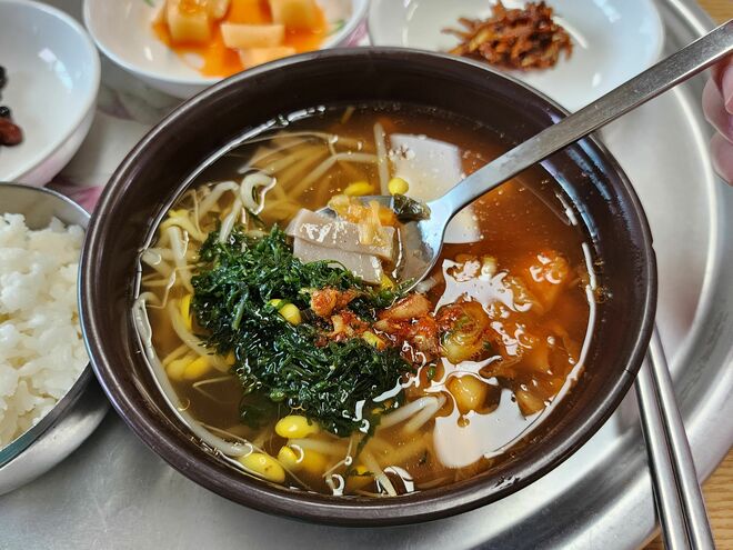 Netflix『ドクタースランプ』で大人気のパク・ヒョンシクが出演した『花郎』の舞台、新羅の都・慶州の郷土料理「ヘジャンクッ」が絶滅の危機!?【韓ドラから始める韓国旅行】の画像