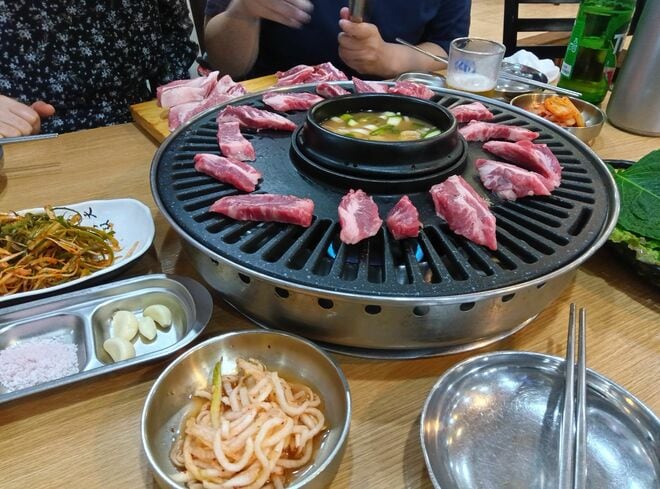 ソウル東大門エリアの庶民派焼肉店でカブリサル、多言語対応のタッチパネル注文なら韓国語ができなくても大丈夫！【韓国個人旅行ガイド】の画像