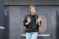 釜山国際映画祭で『K-POPガールズ!デーモン・ハンターズ』マギー・カン監督が観客と初対面!子どもファンから直球質問、デュエットで歌声披露のハプニングも〈レポート〉