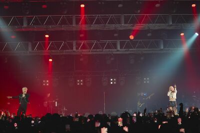 韓国の人気ラッパーASH ISLANDが初の日本単独公演！ちゃんみなとの“夫婦共演”も「本当にヤバい！」怒涛の33曲に観客のボルテージは最高潮に〈レポート〉