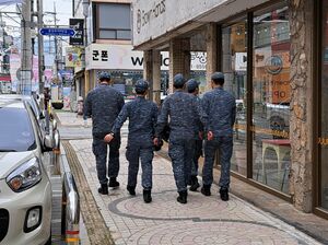 Netflix『イカゲーム』シーズン2に見る韓国らしい人間関係とは？自己紹介のとき「海兵隊出身」の共通点があると一気に親密になる【韓流談義fromソウル】の画像