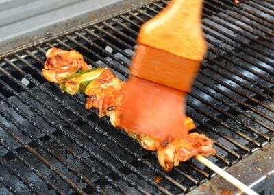 韓国人は日本の焼き鳥をどう見ている？『孤独のグルメ』松重豊と歌手ソン・シギョンのNetflixグルメ番組『隣の国のグルメイト』焼き鳥談義に注目【韓流談義fromソウル】