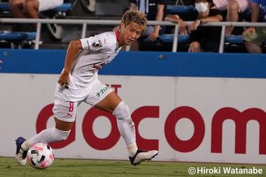 写真 清武 柿谷 中村俊輔 レジェンドの躍動 Photoギャラリー ピッチの焦点 横浜fcーセレッソ大阪 Jリーグ 国内 サッカー批評photoギャラリー ピッチの焦点 サッカー批評web