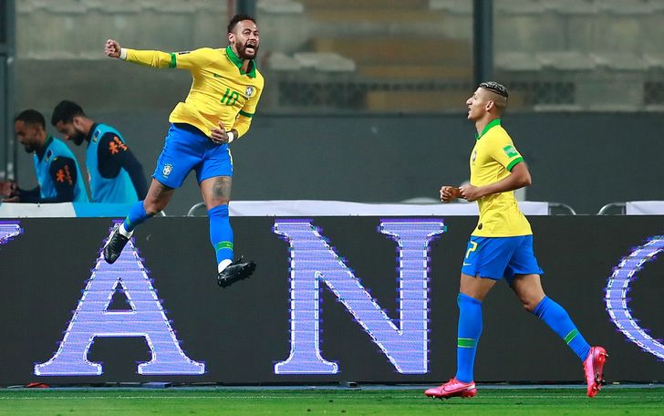 ネイマールがロナウドを抜きブラジル代表歴代2位に浮上 神の偉業 まであと13得点 サッカー批評web