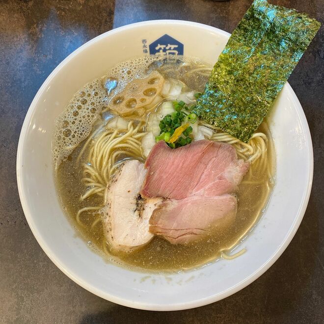 画像 写真 東京の気になるニューオープンのラーメン店へ 芦花公園 成城青果 黄金出汁の塩そば 西永福の煮干箱 絶妙ニボニボ 新宿 駄目な隣人 ブイヨンスープ そして浜田山 たんたん亭 老舗の秀逸なワンタン麺 自転車で巡るニッポン麺の旅 Vol 11 高山