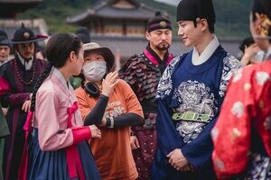 ジュノ(2PM)主演、大ヒット韓国ドラマ『赤い袖先』監督が語る撮影裏話「ジュノさんは情熱的に役に挑んでくれた」【インタビュー&撮影現場写真】の画像