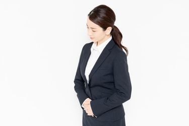見舞われる
