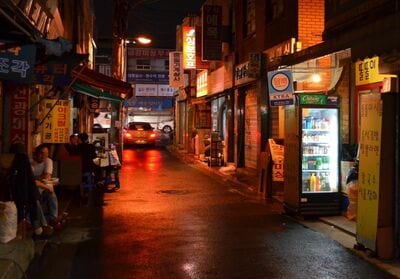 チェ・ウシク＆ソン・ソック共演のNetflix注目作『殺人者のパラドックス』は人と街のリアルな描写が魅力！【韓流談義fromソウル】