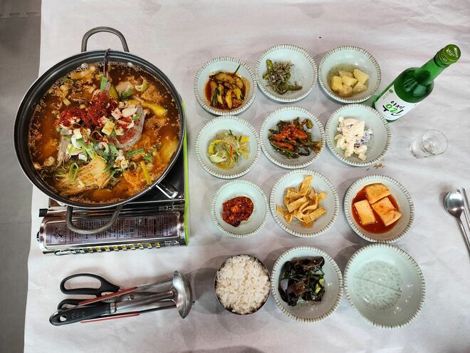 韓国地方旅プランナーがお勧めする「激推しご当地グルメ」2003年ベスト！安眠島ワタリガニ鍋vs釜山アオヤギ料理【韓ドラから始める韓国旅行】の画像