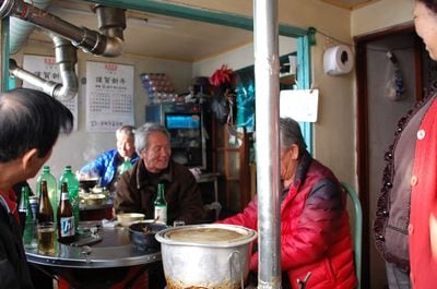 日本人の瓶ビール1本が、韓国人にとってソジュ1本の感覚!? 大衆酒場で飲むソメクとは？【チョン・ウンスクの韓流談義fromソウル「韓国焼酎ソジュの話〈2〉」】