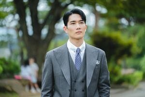 『遊んでくれる彼女』に笑ってほろり！ コワモテなのにキュートなオム・テグがブレイクの予感!?【ググっと深掘り！韓国ドラマ】の画像