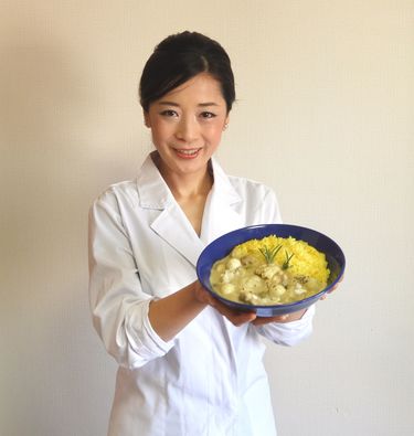 ハウス食品もビックリ 懐かしいお正月の風物詩 おせちもいいけどカレーもね のcmを超えろ もんこ流 おせちに飽きても飽きなくてもカレー お正月には 敢えてカレー の巻 後編 概要