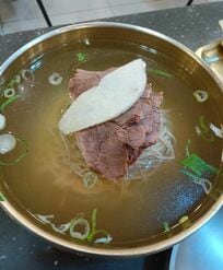 ソウルで味の探求！Netflix『隣の国のグルメイト』で語られた平壌冷麺の繊細で奥深い味とは？【韓国の個人旅行ガイド】