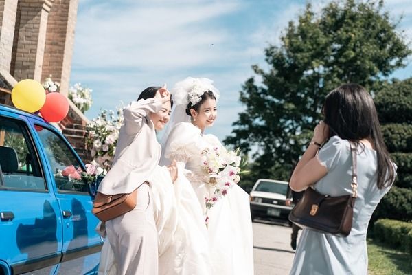 『おつかれさま』『涙の女王』で「裕福な家庭の高慢な母親」が婿や息子の婚約者の実家を極端に蔑むのはなぜなのか？【康熙奉のサランヘジョ韓ドラ〈159〉】の画像