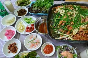 「めちゃくちゃ旨い」と松重豊が大絶賛！Netflix『隣の国のグルメイト』に登場した韓国の鴨焼き肉ってどんな料理？【韓流談義fromソウル】の画像