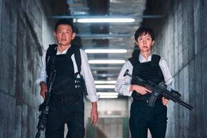 ソン・ガンホを超えた!?娯楽映画王ファン・ジョンミンの魅力爆発！Netflix新作映画『クロス・ミッション』見どころは？の画像