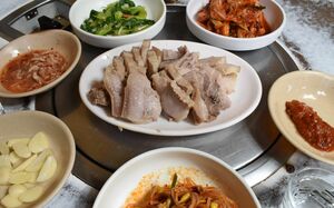 ニンニクたっぷりの鶏肉料理、スンデetc…韓国ドラマのロケ地で有名な「世運商街」周辺の美味しいものベスト選！〈前編〉【韓流ソウル旅行ガイド】の画像