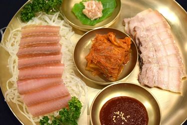 2ページ目 チャプチェは祝い事の席で食べる料理 全羅道ではエイ 料理で客をもてなす チョン ウンスクの韓流談義fromソウル 祝いやもてなし ハレの日の食べ物