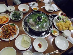 3年ぶりのソウル・明洞、観光客向けの露店の値上げは仕方ない？近くの鐘路3街駅の飲食街へ向かうと…【韓国の個人旅行ガイド】下川裕治の画像