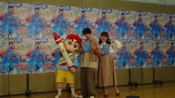 『映画クレヨンしんちゃん 激突!ラクガキングダムとほぼ四人の勇者』に山田裕貴とりんごちゃんが出演!【公開アフレコ潜入】の画像