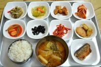 日本と韓国の野菜料理の違いとは？Netflix『隣の国のグルメイト』ソン・シギョンの発言に要注目！【韓国グルメ】