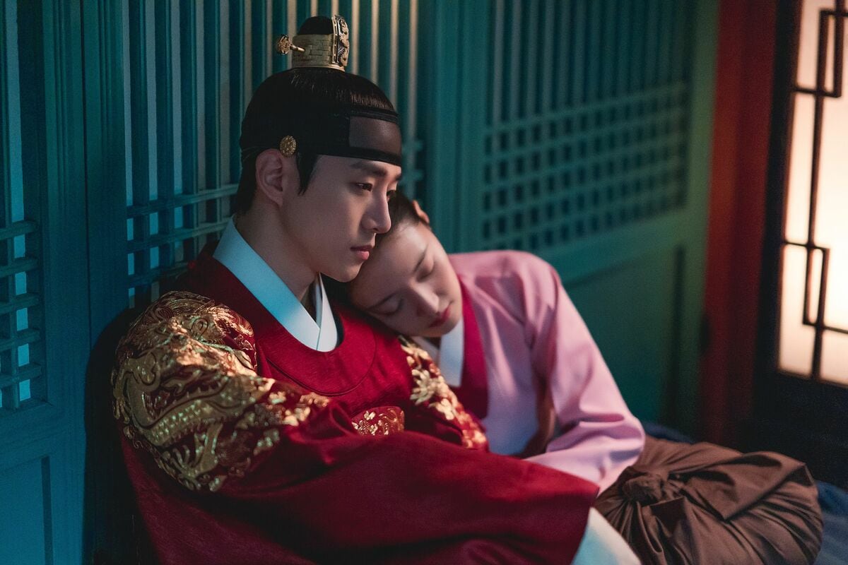8.10まで値下未開封韓国ドラマ2PMイジュノ主演赤い袖先監督版ブルーレイセット 2PMジュノ主演『赤い袖先』で前触れもなく話に出てきた王妃は