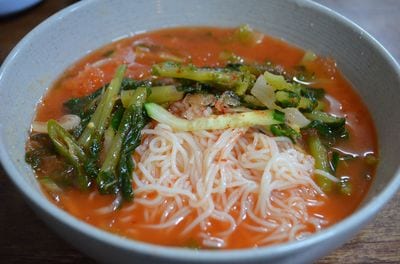 Netflix韓国ドラマ『シスターズ』長女キム・ゴウンが作った気の毒なヨルムククスの味は？【チョン・ウンスクの韓流談義fromソウル】