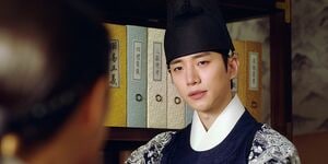 『赤い袖先』第4話、2PMジュノ扮するイ・サンの正体が宮女ドギムにばれて身分差恋がスタート！【韓国ドラマ名作全話解説】の画像