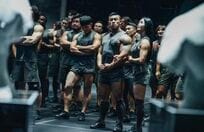 Netflixバトル系エンタメ『フィジカル100』が超熱い！"完璧な肉体"の栄誉と高額賞金を懸けた究極サバイバルに、アスリートや有名格闘家、筋肉美男＆美女ら100名！