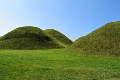 【韓流・韓国旅行】数々の名作映画を生んだ釜山・慶州を巡る3泊4日の旅〈6〉シン・ミナの美しさが光る映画『慶州（キョンジュ）ヒョンとユニ』の舞台へ