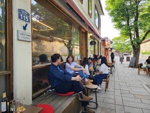 最旬の人気スポットは西スンラギル！Netflix『隣の国のグルメイト』に登場した中華料理店があるソウルの注目エリア「鐘路3街」の今〈後編〉【韓流談義fromソウル】の画像