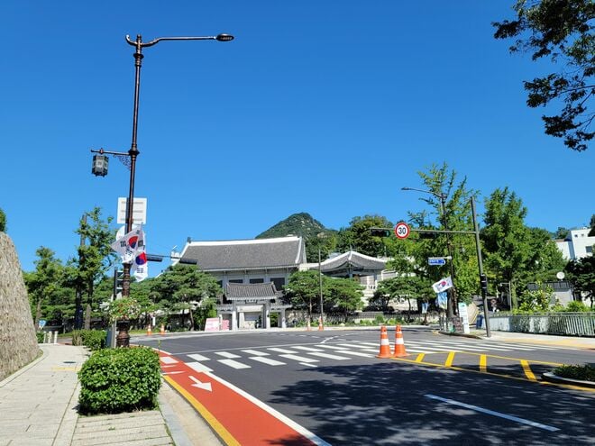 韓国版『愛していると言ってくれ』に登場するソウル・三清路周辺を散策、趣のある韓屋カフェで過ごす贅沢な時間【韓ドラから始める韓国旅行】の画像