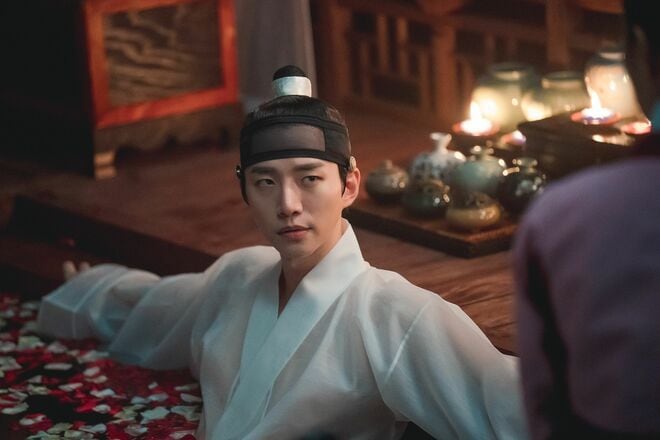 ロマンス史劇『赤い袖先』第6話、イ・サンの湯浴みシーンは2PMジュノの鍛えた肉体も見どころ！【韓国ドラマ名作全話解説】の画像