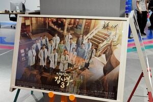 アン・ヒョソプ主演『浪漫ドクター キム・サブ３』、東方神起ユンホ出演『私たちの人生レース』などディズニープラスの話題作が東京・表参道に大集合！の画像