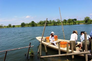両さん の亀有から 寅さん の柴又 矢切の渡しへ 海外へ出られない国境マニアが 旅人の大先輩である寅さんを偲び 映画 男はつらいよ の舞台 東京 千葉 埼玉3都県が接する江戸川沿い3国国境を歩く 越えて国境 迷ってアジア Vol 99 室橋裕和 概要 両さん の亀有から 寅さん の柴又 矢切の渡しへ 海外へ出られない国境マニアが 旅人の大先輩である寅さんを偲び 映画 男はつらいよ の舞台 東京 千葉 埼玉3都県が接する江戸川沿い3国国境を歩く 越えて国境 迷ってアジア Vol 99 室橋裕和 概要