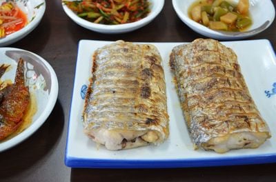韓国ドラマ『私たちのブルース』の舞台、済州の魅力〈3〉名物のアワビや太刀魚、豚肉料理も絶品！【チョン・ウンスクの韓流談義fromソウル】