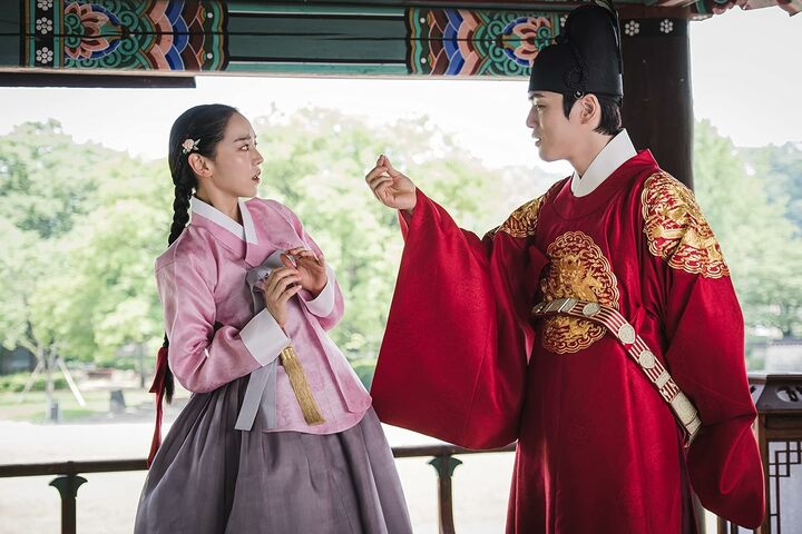 笑えて泣ける感情全開の会心作！時代劇『哲仁王后』でシン・ヘソンが扮した王妃は歴史に残るほどの人格者だった【サランヘジョ韓ドラ】