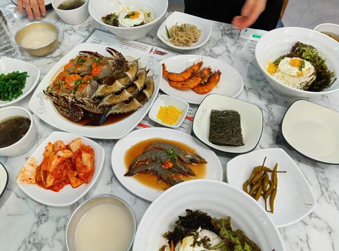 物価高のソウルでコスパのいい飲食店を探訪！高級カニ料理のカンジャンケジャンが食べ放題とは？【韓国の個人旅行ガイド】の画像