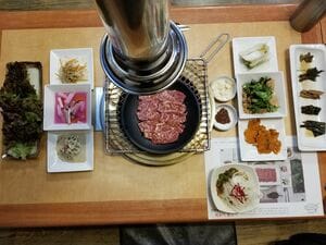 財閥サスペンスドラマ『Mine』ロケ地の美術館がある江原道・原州、特産品の韓牛と桃を融合したご当地グルメが絶品！【韓ドラから始める韓国旅行】の画像