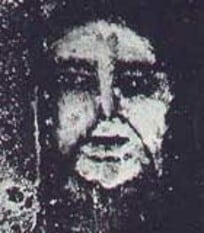 スペインの田舎町で起こった「20世紀で最も重要な超常現象」何度消しても床から顔が現れる！「ベルメスの顔」とはいったい何だったのか？