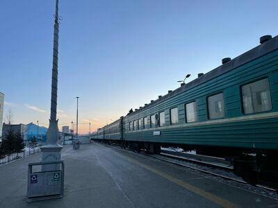 『愛の不時着』は旅視点でも楽しめる！北朝鮮の鉄道シーンが撮影されたモンゴルで、ジョンヒョクとセリの列車旅気分に浸る〈旅心誘う韓ドラ#1〉【ググっと深掘り！韓国ドラマ】