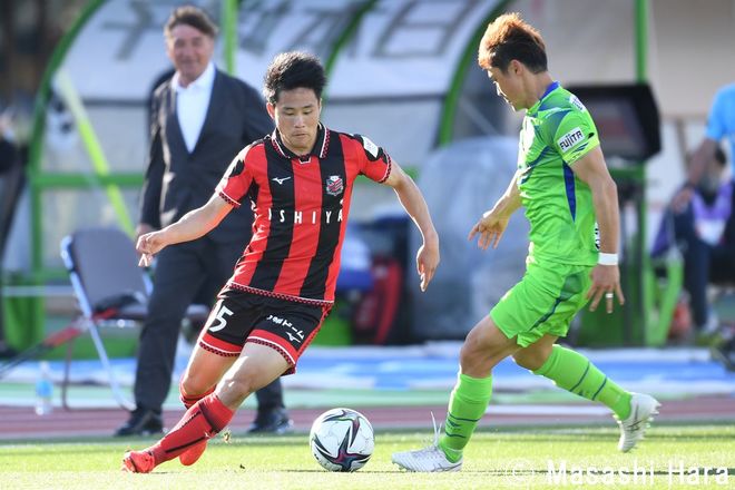 写真 J1分析 湘南対札幌 22歳ルーキー 札幌 小柏剛の爆発スプリント Jリーグ 国内 サッカー批評 サッカー批評web