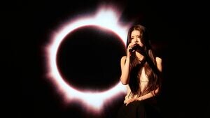 オリビア・マーシュの韓国初ライブにダニエルがサプライズ出演!姉妹でNJZの「Ditto」をデュエット、客席からも大合唱でオリビアの目に涙【ライブレポート】の画像