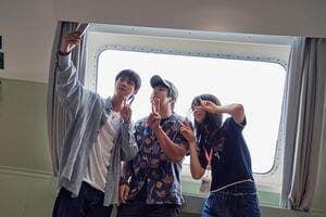 『白と黒のスプーン』に続く大ヒットプログラムは生まれるか!?BTSジン出演『キアンの破天荒ゲストハウス』ほかNetflix2025ラインナップ〈バラエティ＆ドキュメンタリー編〉の画像