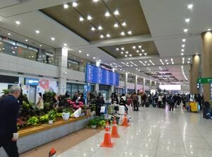 ソウル滞在中に使う電子マネー＆決済カード問題、新たにWOWPASSをつくるか、従来のT-moneyカードとクレジットカードを併用するか？【韓国の個人旅行ガイド】の画像